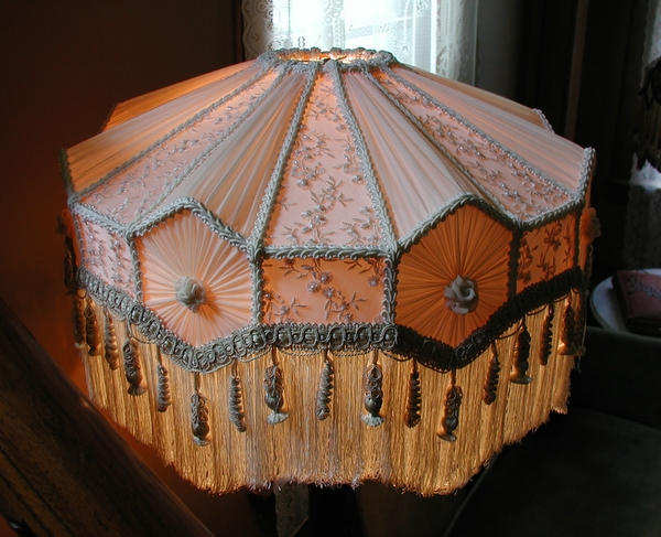 Victorian deals tassel lampshade